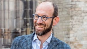 Bijbelvertaalexpert Matthijs de Jong nieuwe hoogleraar Oude Testament aan de PthU