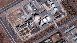 Secondo Axios gli Stati Uniti valutano di dare 20 miliardi di dollari a Teheran in cambio dell'uranio