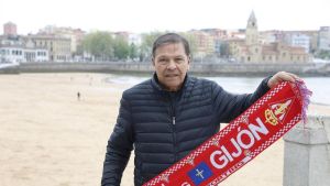 Doria, al borde de las lágrimas por el recibimiento de la afición del Sporting: 