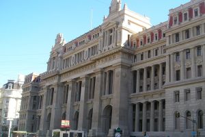 Government requests Supreme Court to overturn labor reform suspension