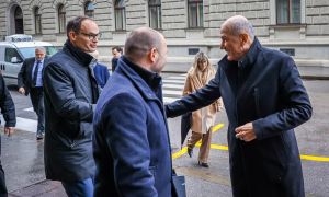 Kaj naj počnemo s sredino?