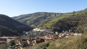 La red de abastecimiento de agua de la villa de Cangas del Narcea se renovará por completo: 