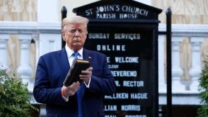 Che Dio benedica l'America. O forse è meglio di no?