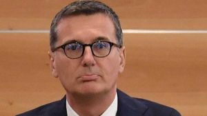 Rivedere la presenza nelle finanza? Dopo il “sì” a Lovaglio, il mercato si prepara a colpi a sorpresa di Milleri