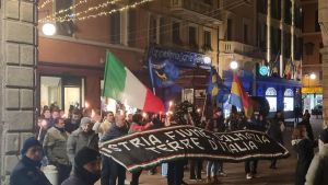 Il giorno del ricordo e la polemica. Querela di FdI contro Lepore. Il pm: 