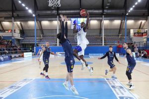 L’Adamant ha una chance per poter evitare i playout