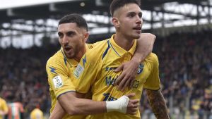 Dentro la partita. È come un crash test in vista dei playoff. Occhio alle assenze e a un super Ghedjemis