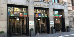 Damrak houdt hoop op vredesdeal Iran