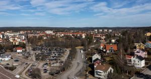 Nazisterna borta – stan blomstrar: ’Ett lag, en familj’