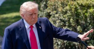 Trump vuelve a cargar contra España y Sánchez en plena cumbre progresista: 