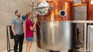 Vom alten Kloster zur Destillerie: Entdecken Sie viele Spezialitäten bei dieser Wandertour im Linzgau