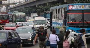 Óvalo Tomás Valle sin semáforos peatonales: vecinos denuncian dificultad para cruzar