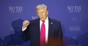 Trump y el negocio de la paz: lo humano choca con lo divino