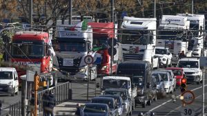 Autotrasporti, è vera crisi in Lombardia. Dal 2015 un quarto di ditte in meno: “C’è il rischio collasso”