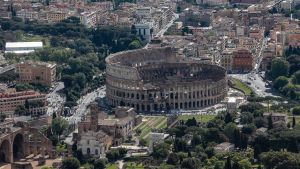 Roma, signora delle grandi curve. Un saggio