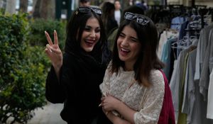 Hvem bryr seg om iranerne?