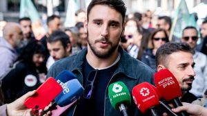 Víctor Gutiérrez liquida a Feijóo y a Guardiola tras el pacto en Extremadura: “Se han travestido de Vox”