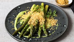 Wer Spargel nur kocht, verpasst was: Dieses Rezept macht ihn zum Star