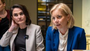 Vi trengerspråk og musikk