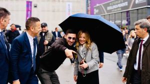 Un selfie di fiele e miele. La moneta del nostro narcisismo