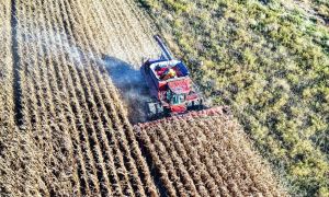 Slovenija ispisala istoriju: Prva robotska sjetva kukuruza u regionu