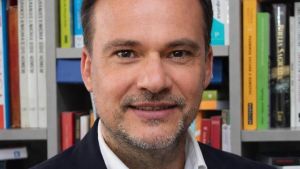 Abril não merece este golpe!