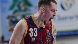 Reyer Venezia demolisce Sassari 98-79: Parks, Cole e Wiltjer trascinano gli orogranata