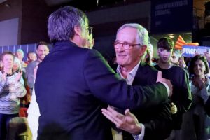 Junts s’encalla amb el candidat de Barcelona