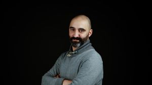 Um imposto faz de conta e um apoio na gaveta