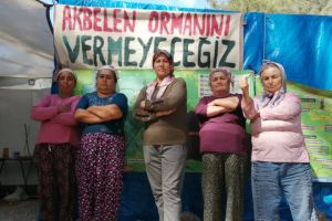 Onlar zenginleşirken biz geleceğimizi kaybediyoruz