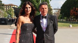 Maggio, tutti in piedi per 13 minuti . Ovazione per Luca Guadagnino . Platea vip: da ’Dagospia’ al Jova