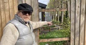 Never mind your middle aisle, Aldi... Where's our path gone?!