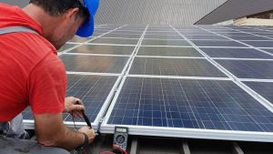 Luce, come risparmiare. I pannelli fotovoltaici sono la soluzione migliore