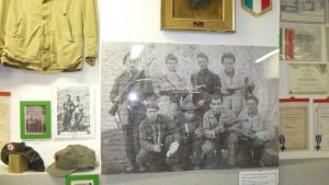 Simboli fascisti nel video per l’apertura del bar, l’Anpi di Alpette condanna