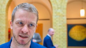 Ekstreme prisforskjeller på diesel bør granskes, Støre