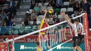 Volley, spettacolo al Bigi. Ma la Conad stavolta cede