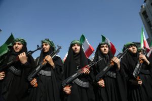 Bombs Didn’t Work. Will a Blockade Break Iran?