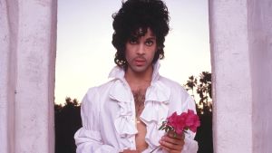 Per Prince piovono lacrime (e gadget). Viaggio a Paisley Park, 10 anni dopo