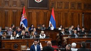 U Skupštini nastavjena rasprava, poslanici debatuju o 40 tačaka