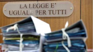 E adesso separiamo almeno le carriere di cronisti e magistrati