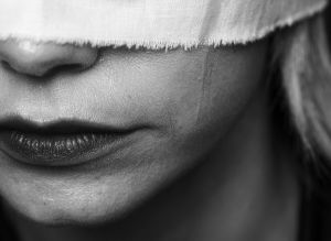 A responsabilidade social dos meios de comunicação social na abordagem dos crimes violentos praticados contra as mulheres