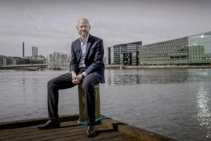 Snart skal batterier i al ny elektronik kunne blive udskiftet – men vi ved ikke, om det kan betale sig