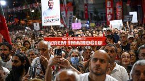 ‘Istanbul staat achter Boedapest. Het tij keert’, schrijft de burgemeester van Istanbul vanuit zijn cel