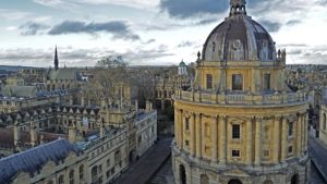 Waar C.S. Lewis schreef, las en geloof vond. Een literaire wandeling door Oxford