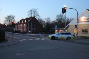 Politiet undersøger mistænkeligt forhold og har evakueret lejlighedskompleks