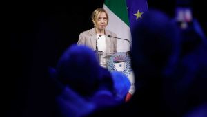 La destra nel pantano della sicurezza. Lo stop di Mattarella al decreto