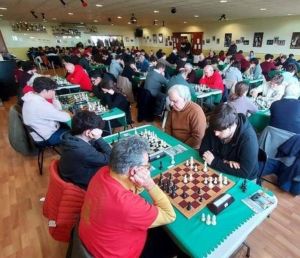 Scacchisti intossicati a Livorno, il ristoratore: «Il lotto di gamberetti era alterato»