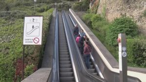 Scale mobili, via alla copertura. Scatta il piano di intervento . Una rampa sempre accessibile