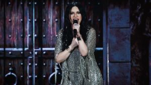 Laura Pausini y el negocio del postureo de aparentar cultura