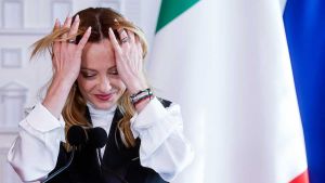 I muri di Meloni: lo scontro con il colle sull'immigrazione e la contesa del 3 per cento